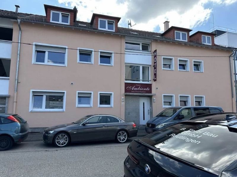 Außenansicht des Gebäudes Porschestraße 21 in Stuttgart-Zuffenhausen